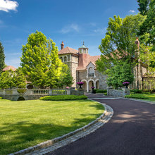 Poplar Creek Front Entry/Driveway