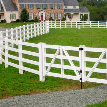 4-Rail Vinyl Fence