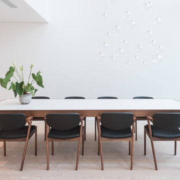 Jack Trench Bespoke Furniture | Curved Dining Table