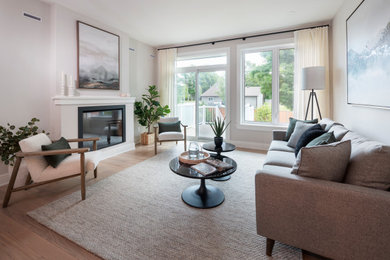 Living room - living room idea in Toronto