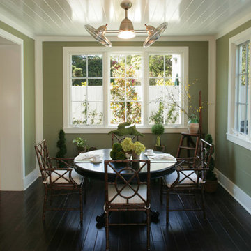 Coastal Colonial style in Brentwood, CA