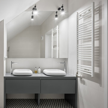 BAÑO URB. CAPELLANÍA
