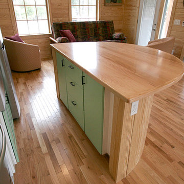 Artistically Customized Guest Cabin