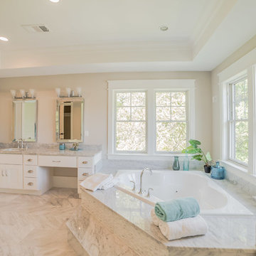 9914 Parkwood Drive - Master Bathroom