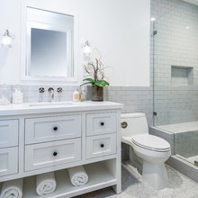 35 Laurentide - Boys Bathroom