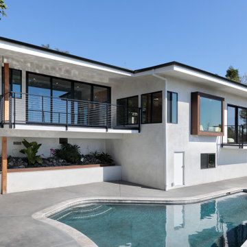 Modern Minimalist Home Featuring Japanese Styling in Tustin Hills