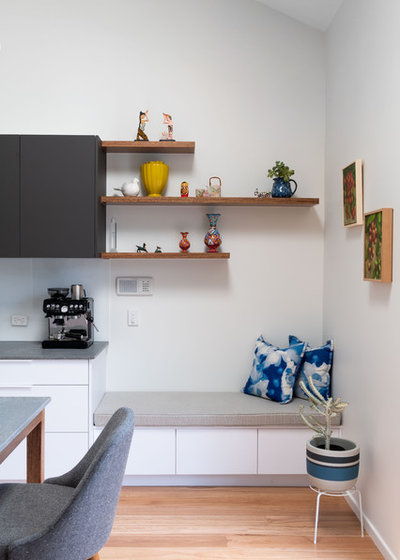 Contemporary Kitchen by KBK - Custom Kitchens Designers based in Brisbane