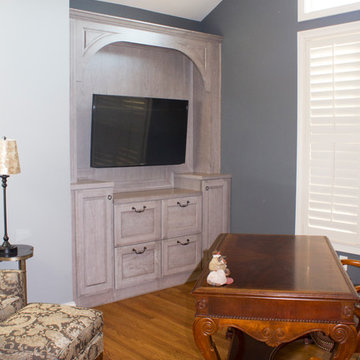 Gray Toned Home Office