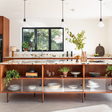Sapele wood kitchen with TE081