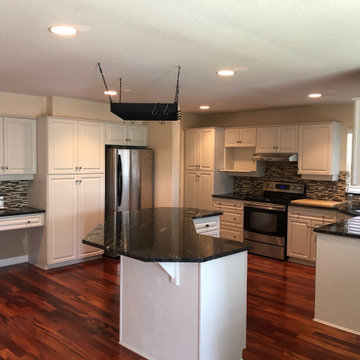 Kitchen Cabinet Refinishing - Off-white - After Photo