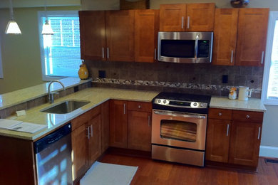 Photo of a mid-sized contemporary kitchen in Philadelphia.
