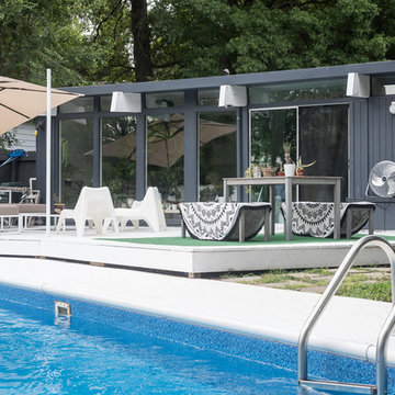 My Houzz: Lush Oasis in a Modern Indoor-Outdoor Family Home