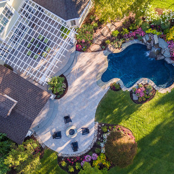 A cocktail pool with character in Montville