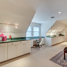 dustin office