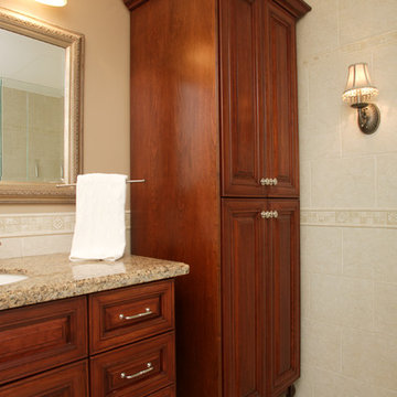 Traditional Kitchen & Master Bath Remodel in Tarzana, CA.