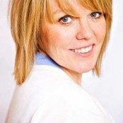 Julie Brown's photo