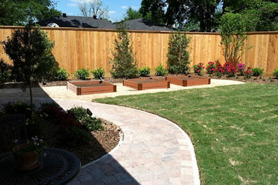 Inspiration for a traditional landscaping in Houston.