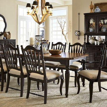 Legacy Classic Haven Leg Table Set in Black