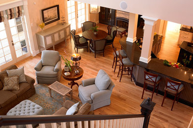 Arts and crafts home design photo in Atlanta