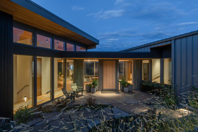 Trendy home design photo in Other