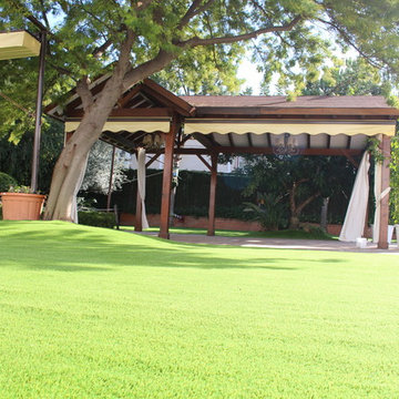 Césped artificial en jardín