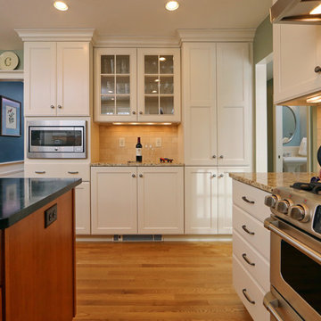 Transitional Farmhouse Kitchen