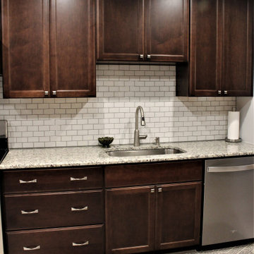 Starmark Kitchen Maple Stratford in Mocha w/ Slab Drawers