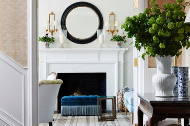 Mid-sized elegant foyer photo in New York