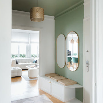 Entrée élégante avec assise intégrée sur mesure à Caen