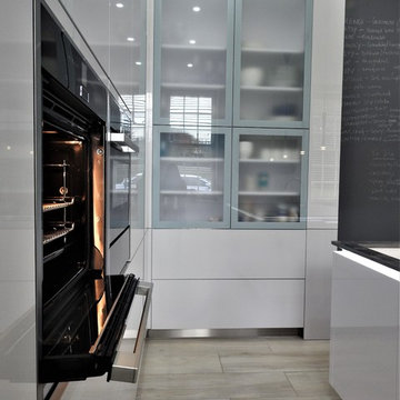 Bright and Modern Kitchen with fantastic clean lines