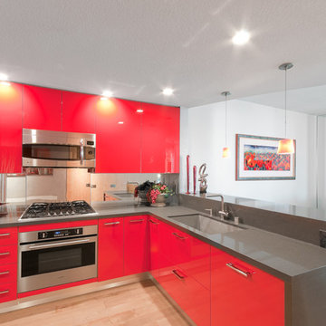 Small space and bold color