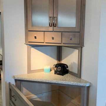 Maple Drop Zone w/ Bench- De Pere Display