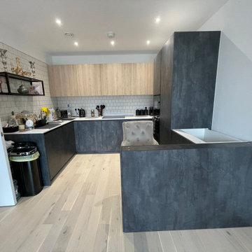 G-shaped Handleless Kitchen with Wooden Cabinet | Ealing | Inspired Elements