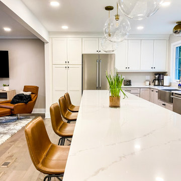 Colonial Kitchen Remodel – A Kitchen Island Worth Gathering Around