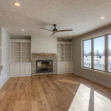 Newport Custom w/ Finished Basement