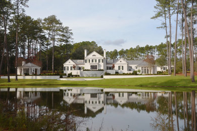 Inspiration for an exterior home remodel in Atlanta