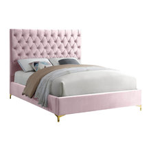 mia bedroom