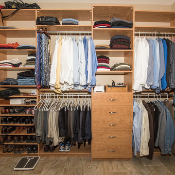 Montoursville - Master Bedroom Closet