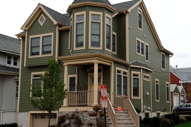 Elegant exterior home photo in New York