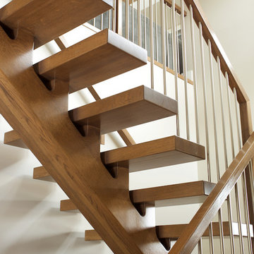 White Oak Mono Stringer with Stainless Steel Spindles