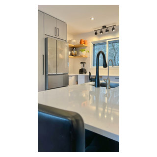 Bright Rustic Contemporary Modern Kitchen Remodel: Barrie, ON - Modern ...