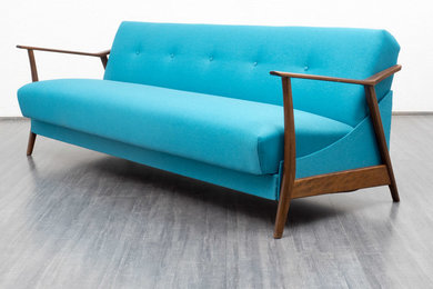 Formschönes 60er Jahre Sofa m. Klappfunktion