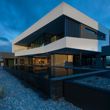 Custom Design - Pool - Ascaya