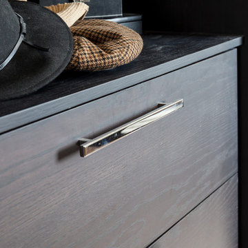 Walk-in-Wardrobe and Bathroom Suite