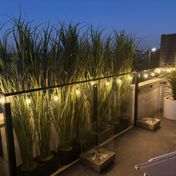 Artificial Yucca Grass as a Stunning Balcony Privacy Screen
