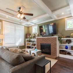 Hunter Douglas Plantation Shutters - Interior Shutters