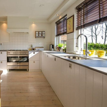 L-shape modular kitchen