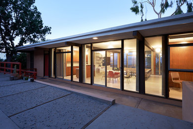 Inspiration for a midcentury house exterior in Los Angeles.