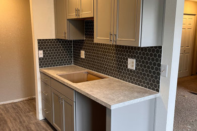 Example of a kitchen design in Seattle