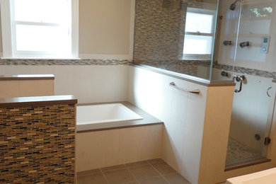 Inspiration for a modern bathroom remodel in Boston